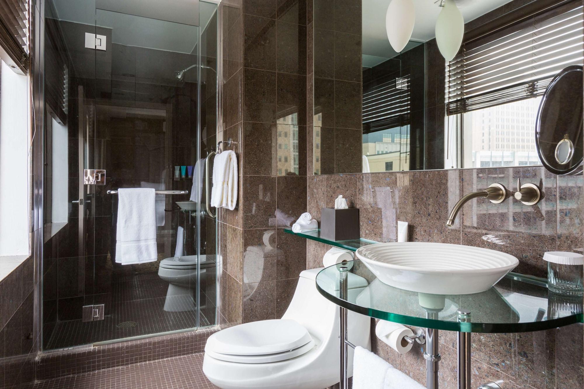 The Sam Hotel, Curio Collection By Hilton Houston