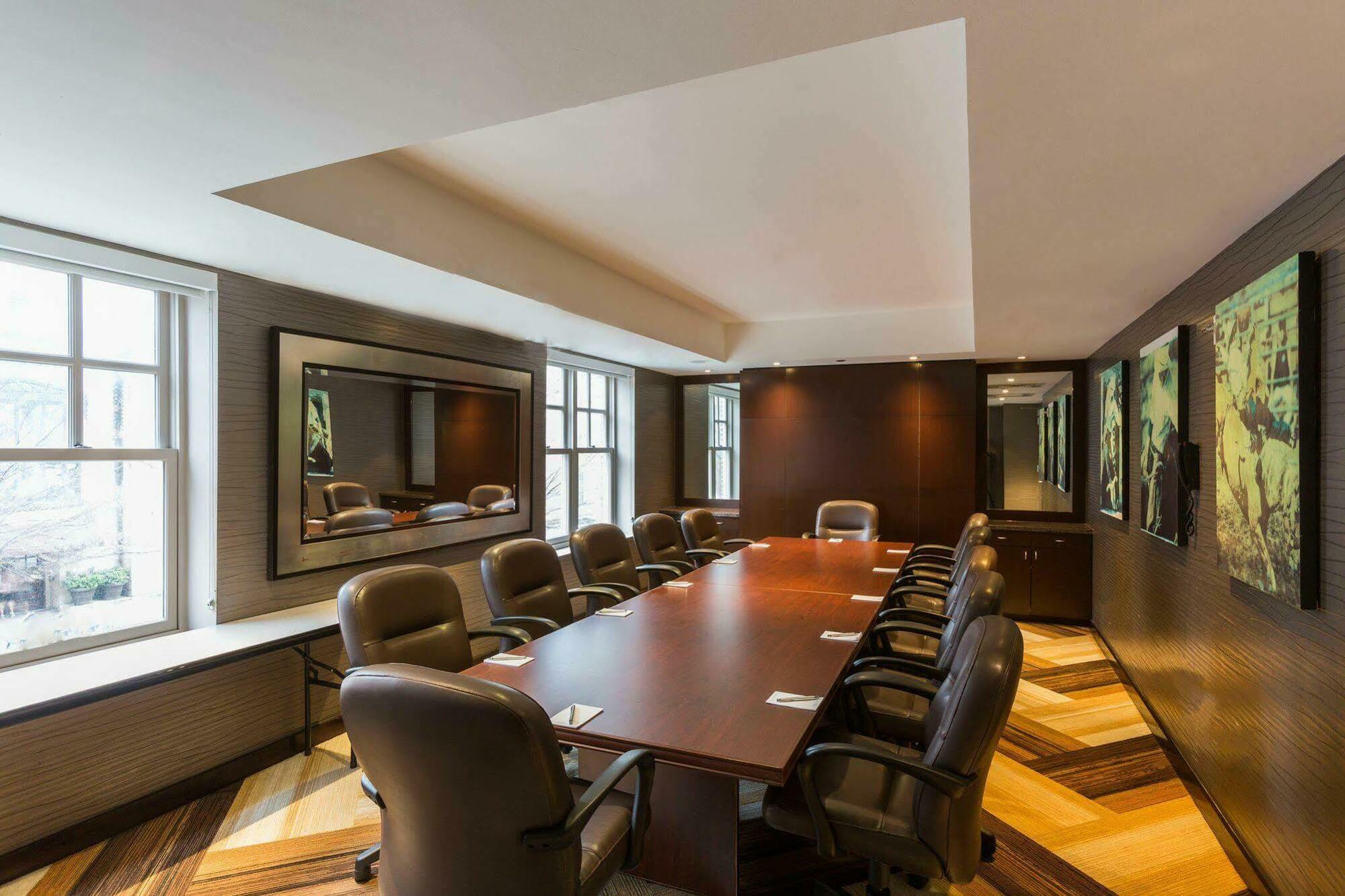The Sam Hotel, Curio Collection By Hilton 4*